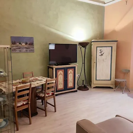 Casa Lori - Ai Piedi Di Piazzale Michelangelo Apartment Florence